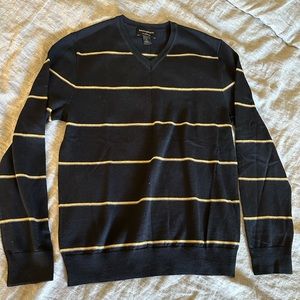 Banana Republic V-neck merino wool sweater